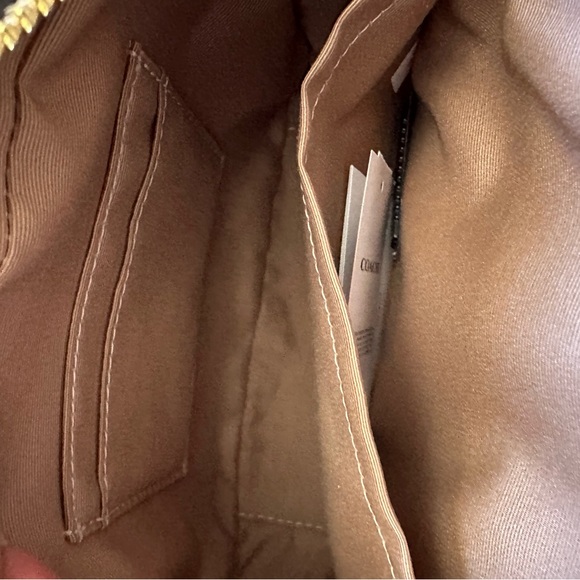 NWT! COACH CAMERA CROSSBODY - Picture 7 of 7